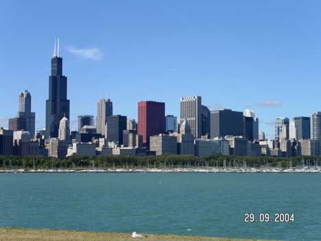 im Sears-Tower ist angeblich der schnellste Fahrstuhl mit 103 Stockwerken in ca. 1 min 